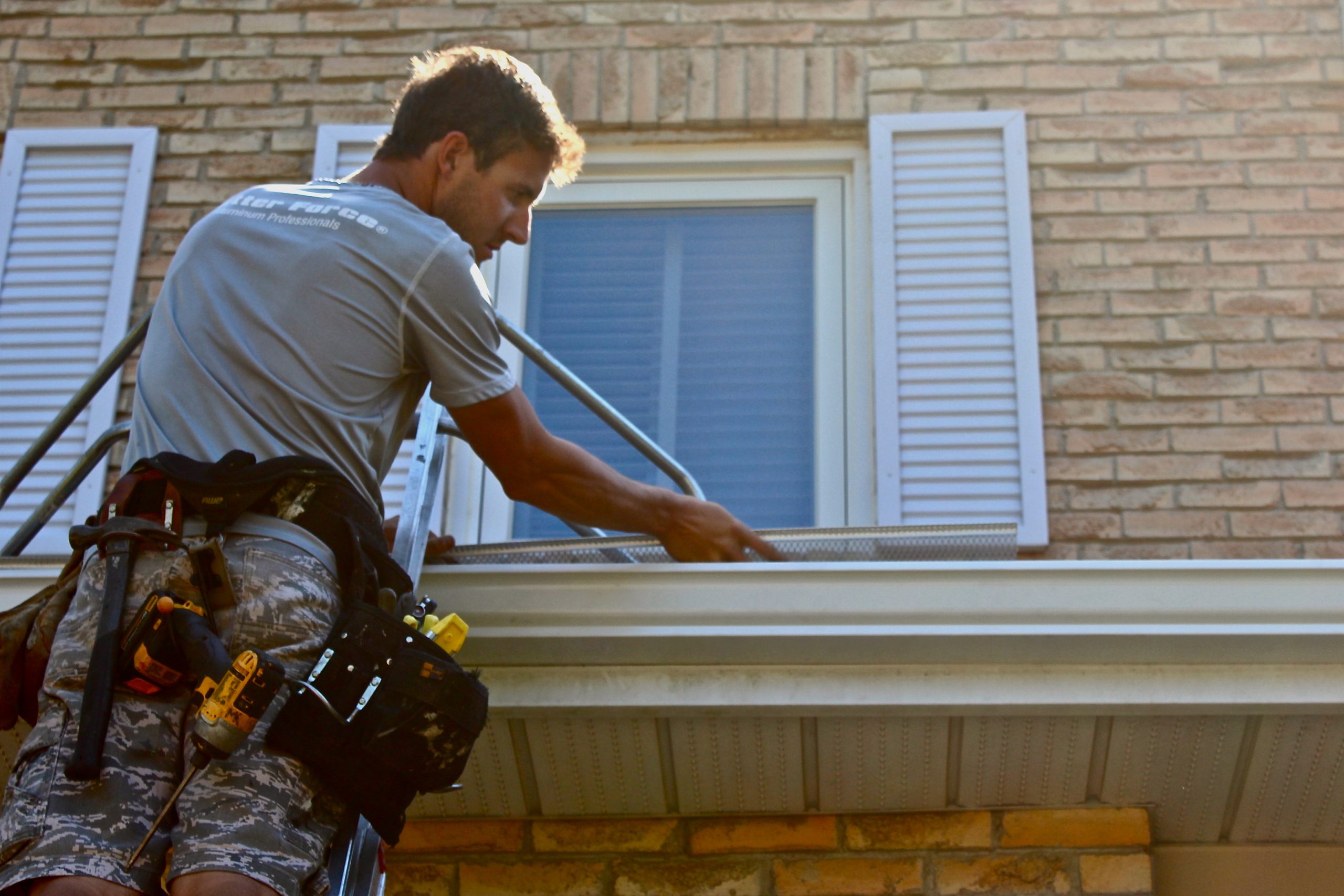 APEX Seamless Gutters - Seamless Gutter & Eavestrough Company in